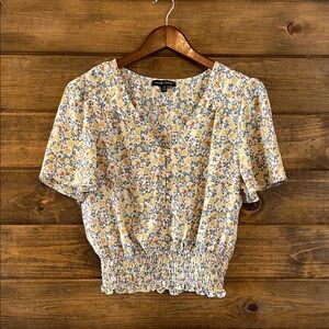 Chic Floral Blouse in Yellow by Moa moa